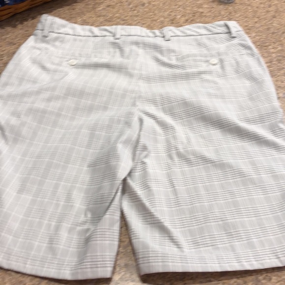 Pebble Beach Performance Shorts Mens 36 Gray White - Picture 10 of 17